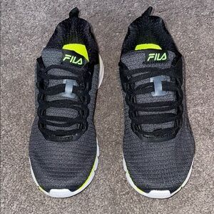 New Fila Youth Boys Black and Neon Green Athletic Shoes Sneakers